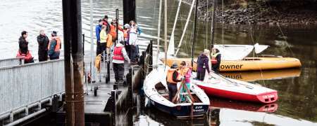 Wartungsarbeiten Ponton
